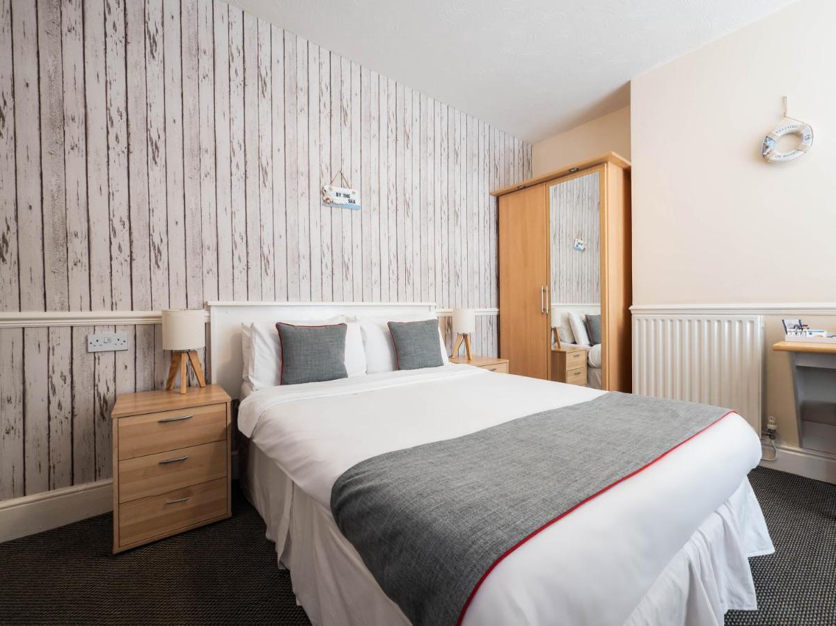 Oyo Pier Hotel Рил Экстерьер фото