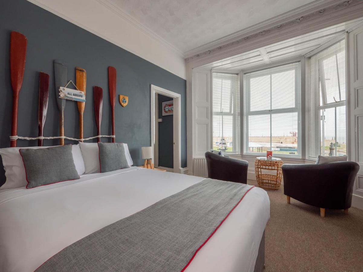 Oyo Pier Hotel Рил Экстерьер фото