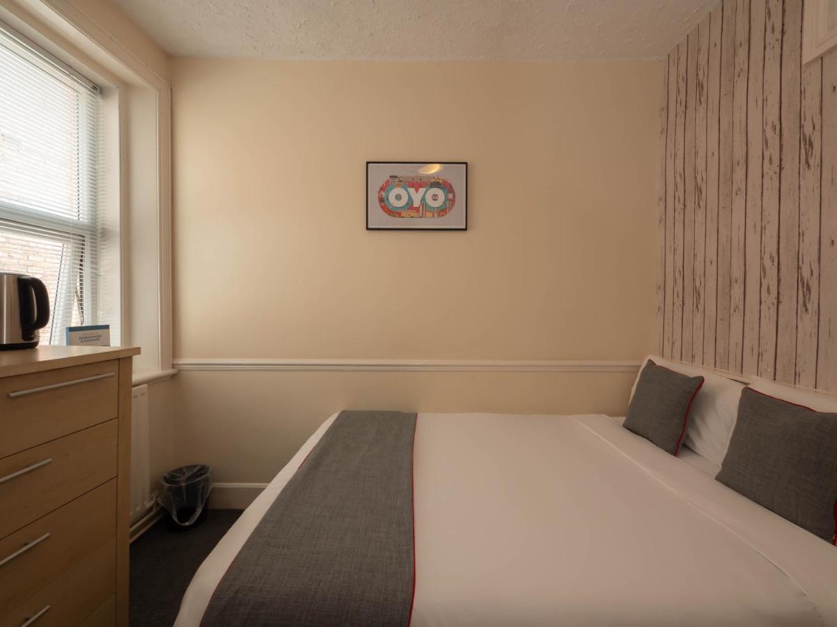 Oyo Pier Hotel Рил Экстерьер фото
