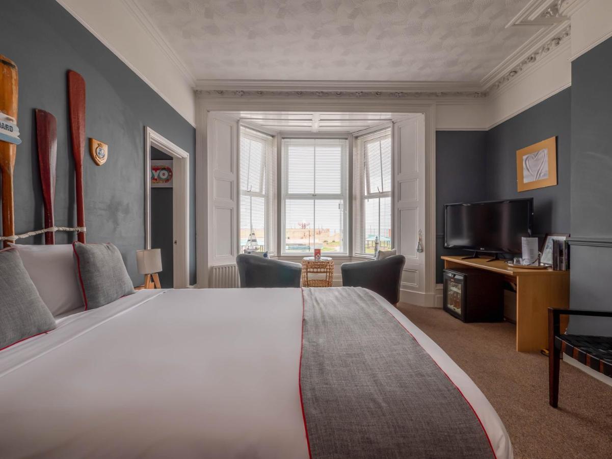 Oyo Pier Hotel Рил Экстерьер фото